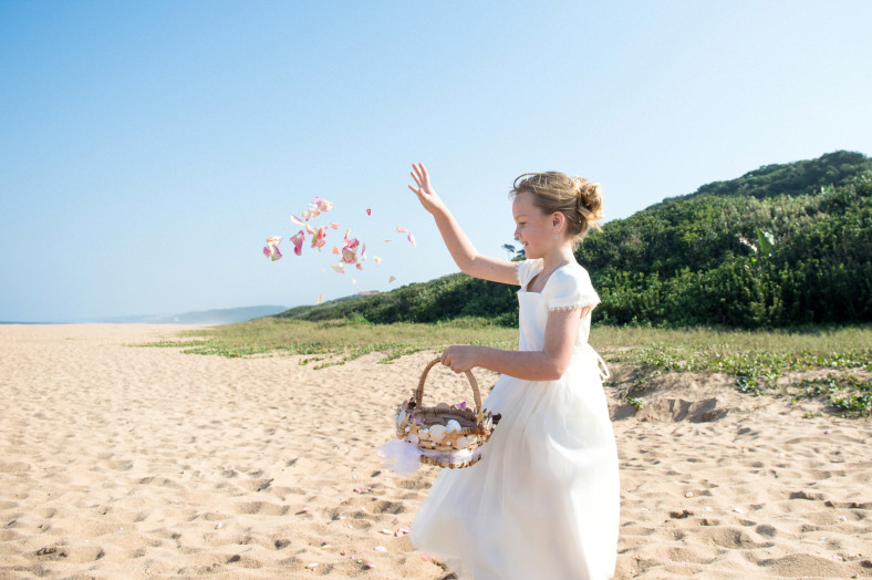 beach wedding confetti