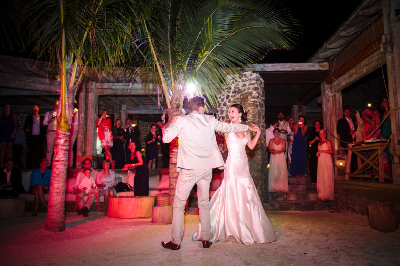 bride and groom first dance