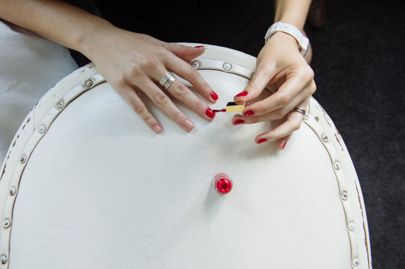 red nails