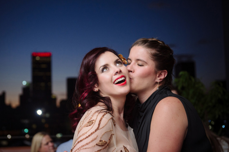 cityscape kiss