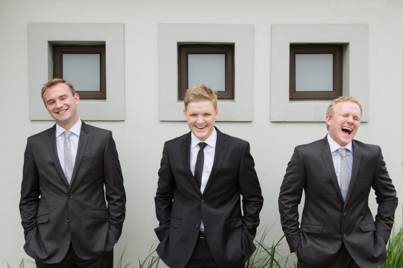 groom and groomsmen