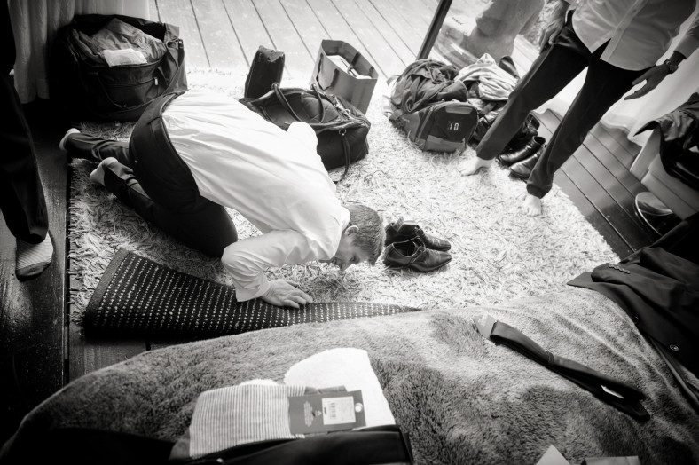 groom on floor