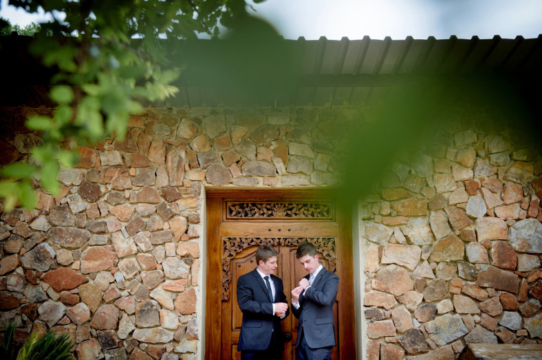 groom and best man