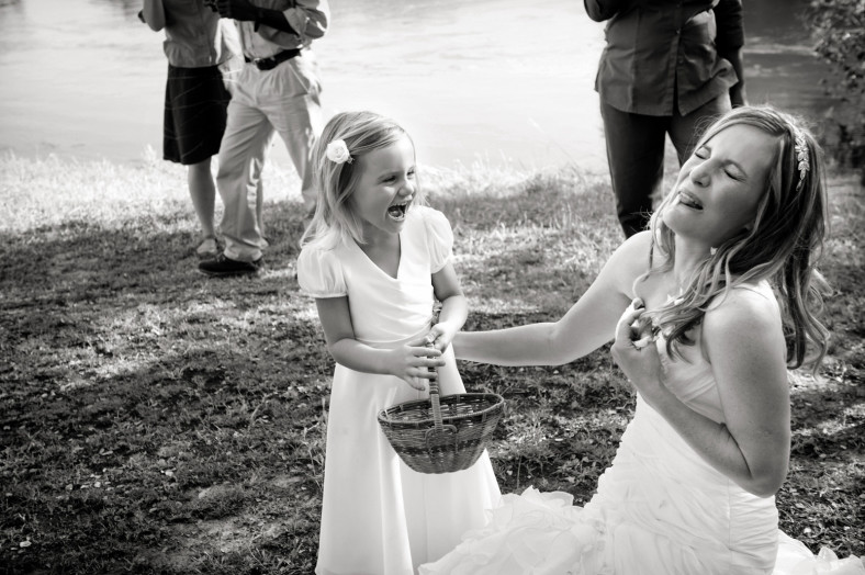 flower girls fighting