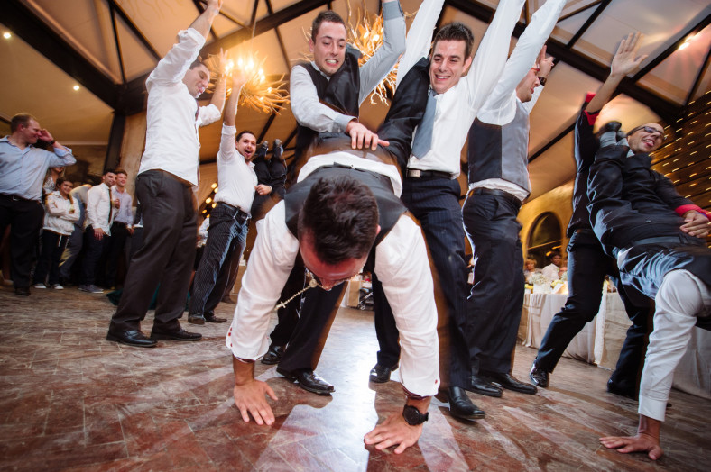 groom upside down