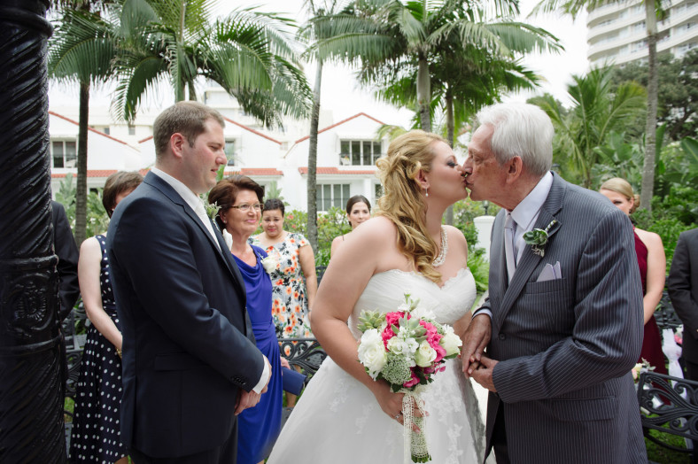 the oyster box hotel wedding photography ceremony
