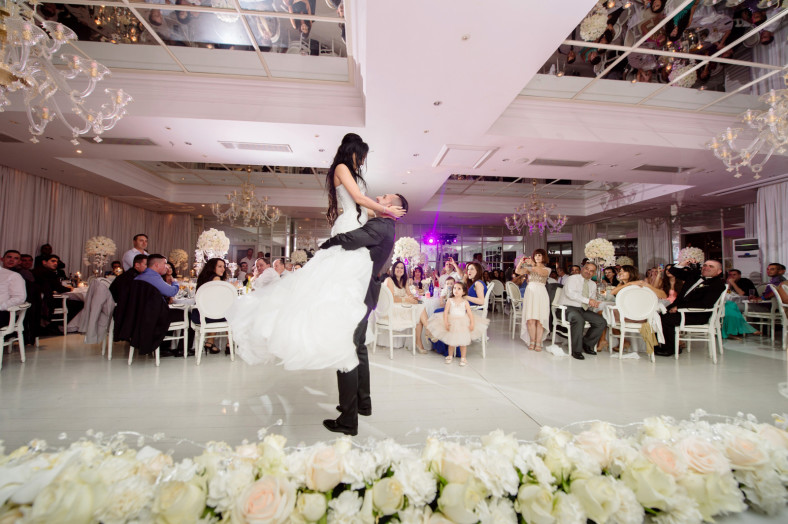 The Oyster Box Hotel Documentary Portuguese Wedding Photography Reception First Dance