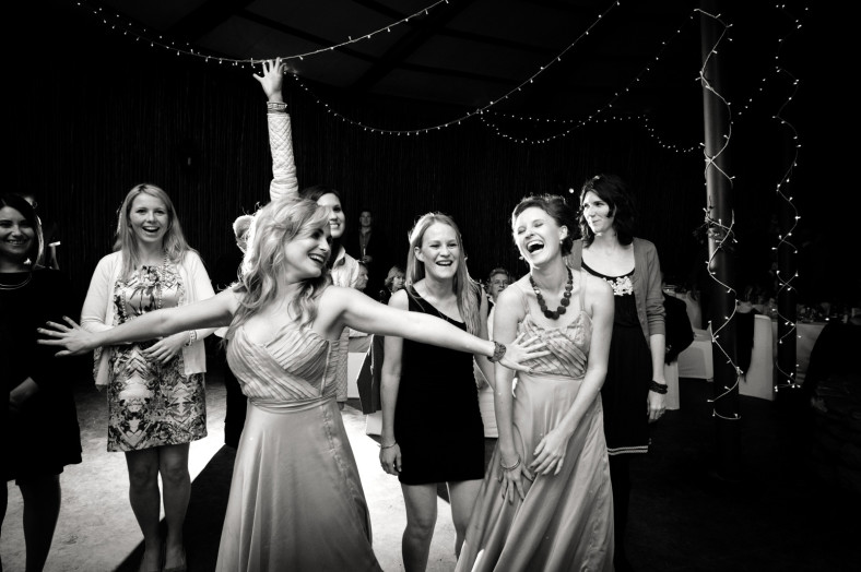 girls line up for bouquet