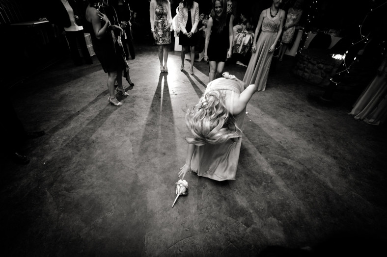 bouquet toss