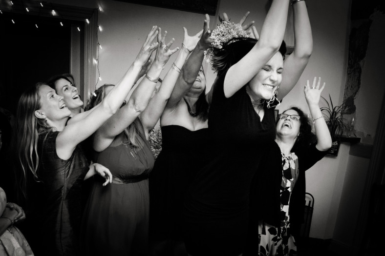 catch the bouquet