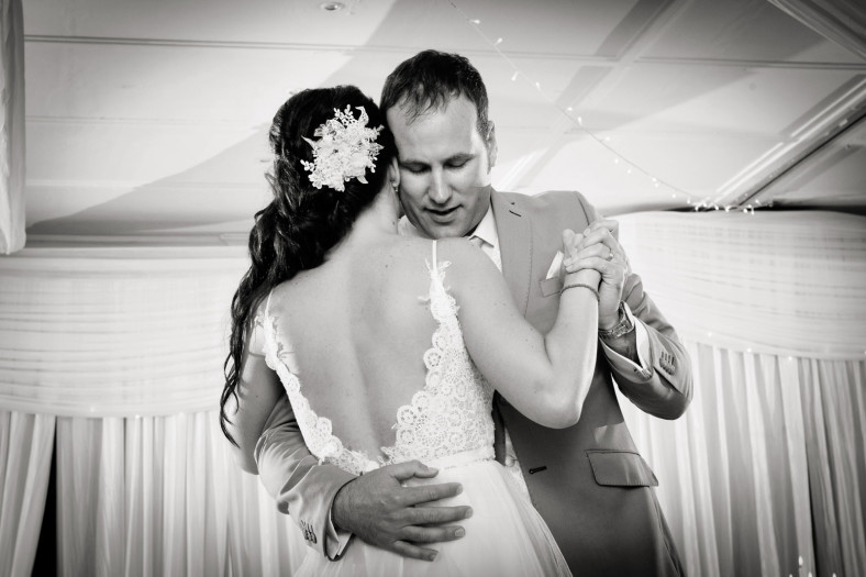 bride and groom first dance
