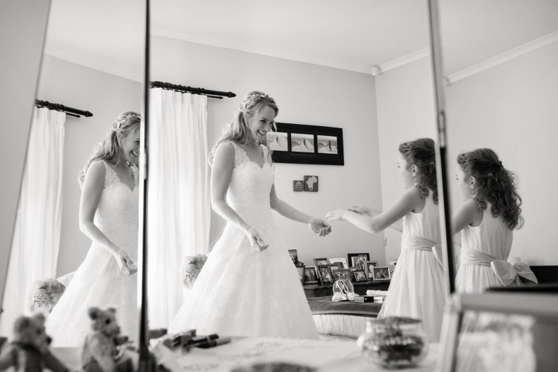 bride with daughter