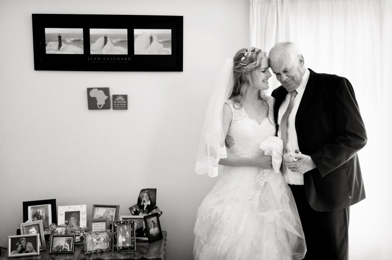 bride and father