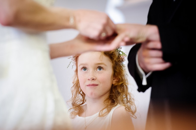 flower girl with rings