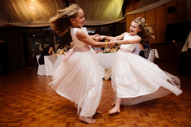 flower girls spinning