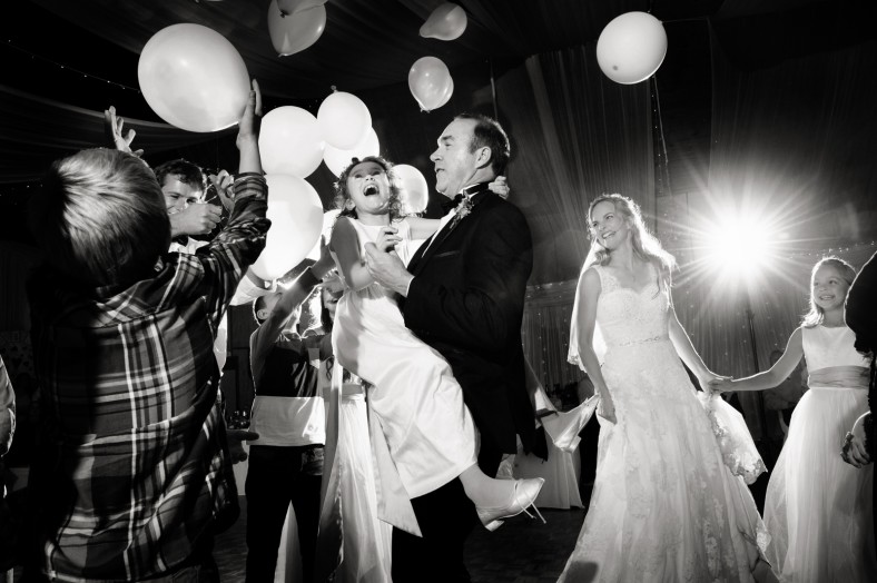 balloon dancing