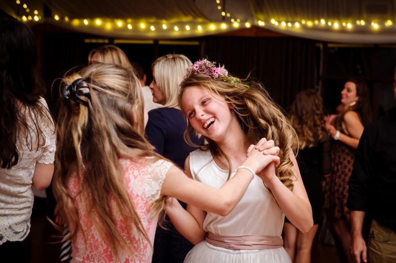 girls dancing