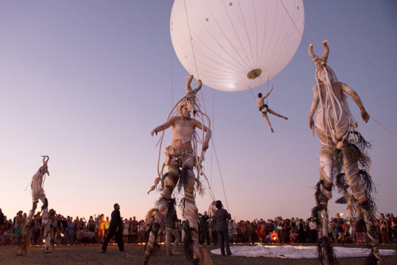 Afrika burn performance