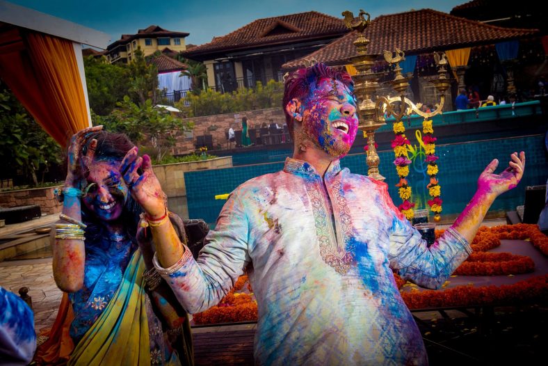 Documentary photography at hindu holi fight.