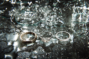 Rainy wedding rings